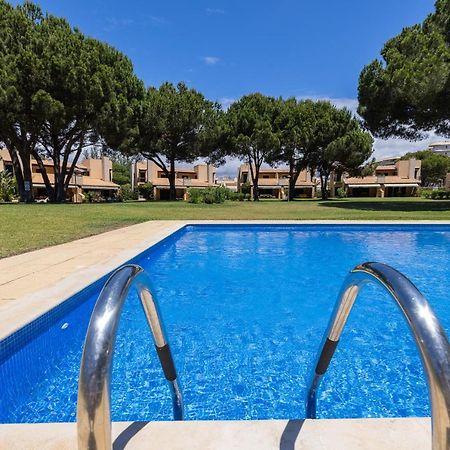 Casa De Ferias Com Piscina - Condominio Vilamouratenis エクステリア 写真