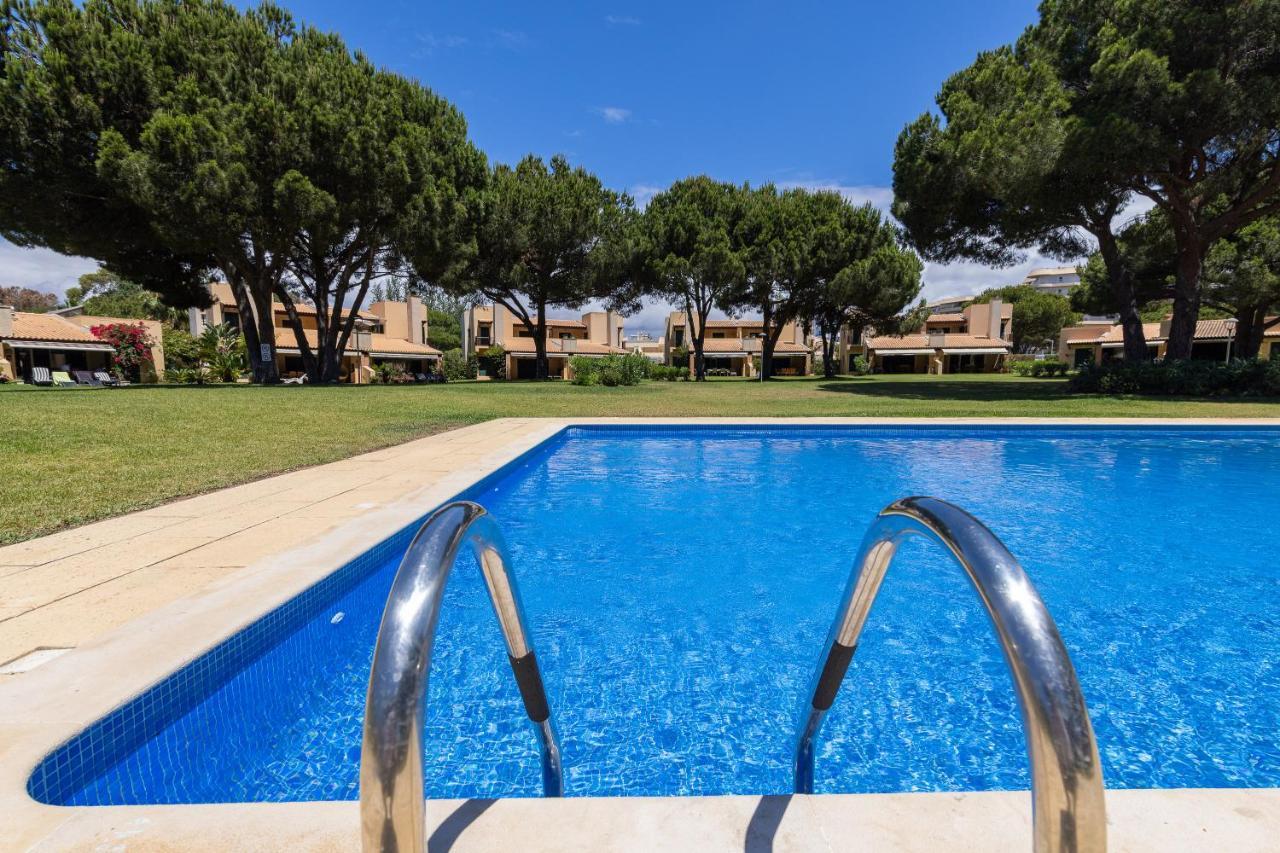 Casa De Ferias Com Piscina - Condominio Vilamouratenis エクステリア 写真